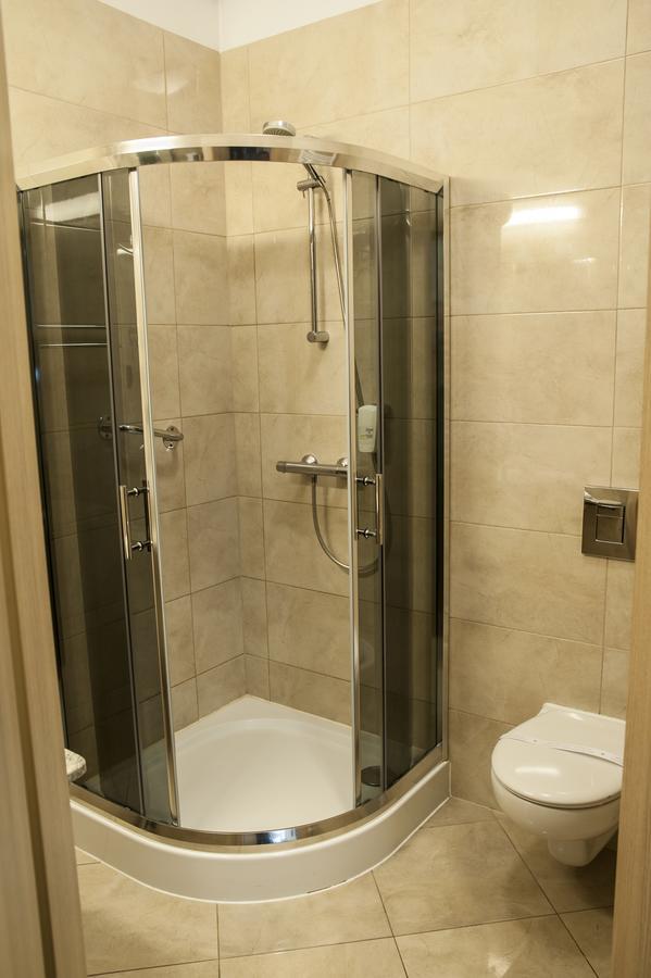 Hotel Pod Szyszkami Kozmin Bagian luar foto